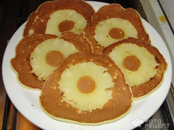 Необычные блины с ананасами - нескучно и красиво! Ингредиенты: мука пшеничная - 0,4 кг; молоко - 300 ...