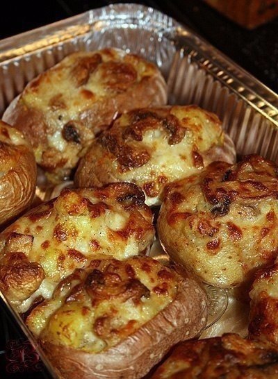 Печенный картофель с начинками.на 100 г 100 ккалПриблизительно 1 кг картофеля или более(где-то 7-8 ...