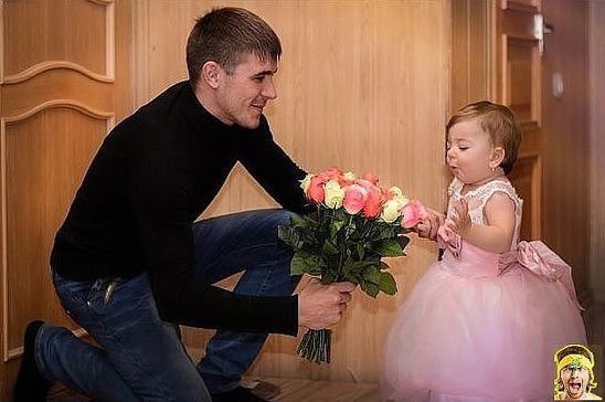 Отец не тот-кто семя дал,... а тот-кто ляльку воспитал!!! Тот кто гуляет с ней,.. играет, лохматый ...