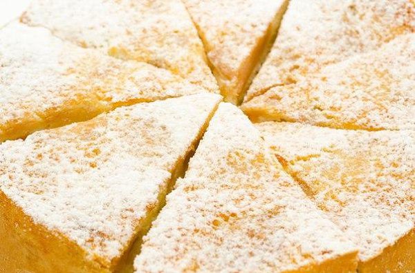 Идеальная, пышная и самая вкусная в Мире шарлотка! Готовится в мультиварке! Итак нам нужно: Яблоки — ...