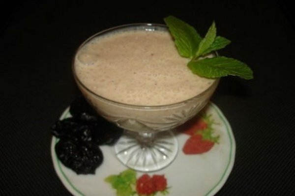 Очень полезный и вкусный коктейль. Улучшает пищеварение. Энергетическая ценность на 100 г - 81,6 ...