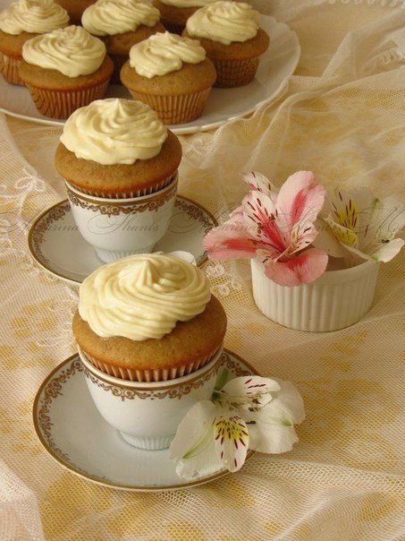    -  /Coffee cupcakes with cream cheese frosting/.: ...