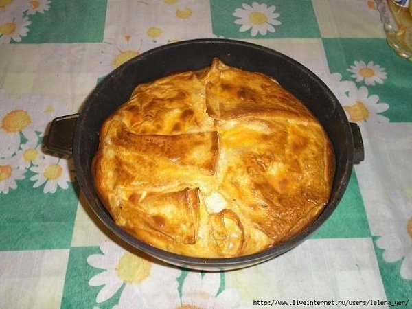 Пирог из лаваша (с сулугуни, укропом и картошкой). Нужно: - 2 лаваша тонких (армянских) - 3 яйца ... - 6