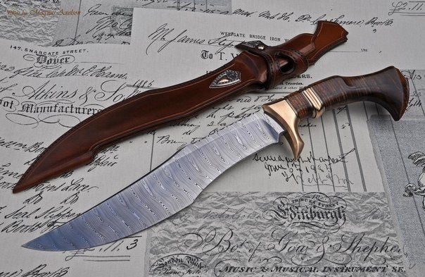Large Damasteel Fighter