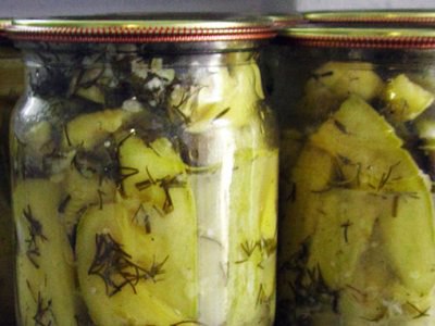 Вкусные кабачки на зиму с горчицей и чесноком.Зима не за горами, поэтому не стоит забывать о ...