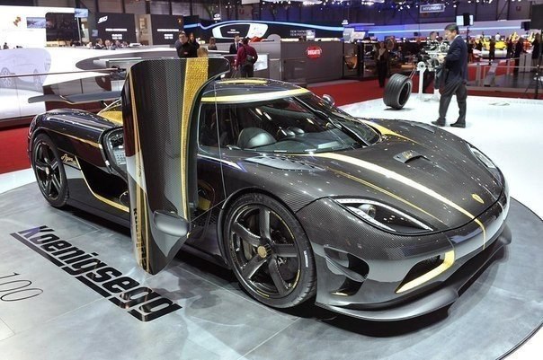 Koenigsegg Agera S.: ~ 51 .  : 1 030 ..  100/: 2.8 ... - 3