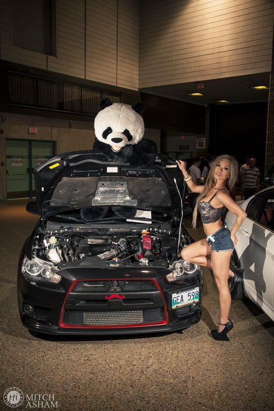 Mitsubishi Lancer Evolution X. - 3