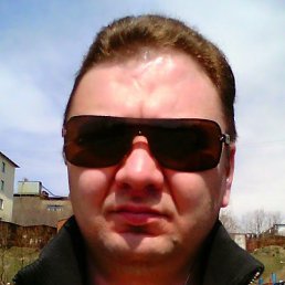 Denis, 42 , -