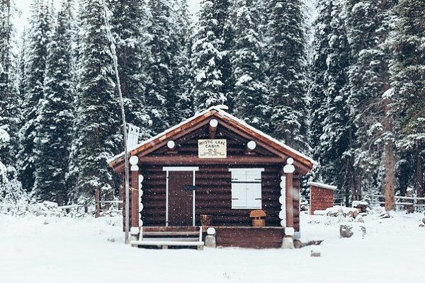 Воображение — это начало создания. Вы воображаете то, что хотите; вы желаете то, что воображаете; и, ...