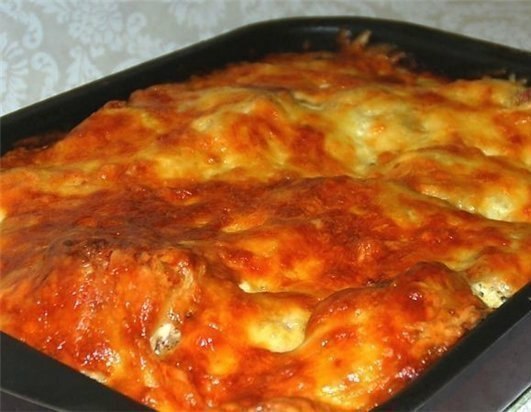 Курица, запеченная с гречкой.Ингредиенты:курица средних размеров2 стакана ...