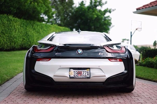  BMW i8 - 7