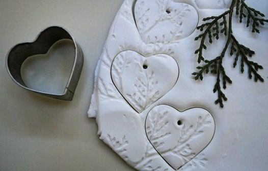 Елочные игрушки из соленого теста.Как готовить соленое тесто:- 2 стакана муки (можно 1,5 ст. муки) и ... - 9