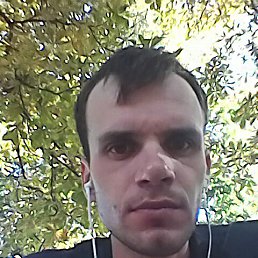 Sergei, 33, 