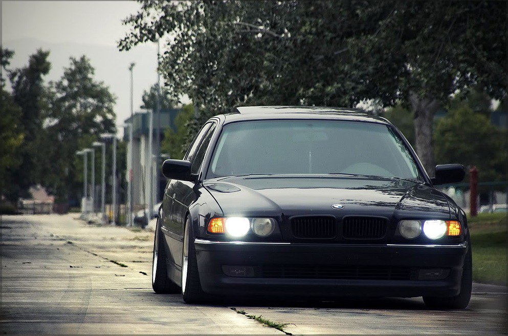 BMW 7 Series E38 - 4