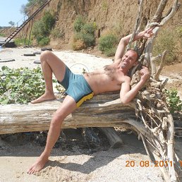 vova, 50, 