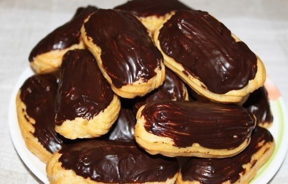 ГОТОВИМ ВКУСНЫЕ ДОМАШНИЕ ЭКЛЕРЫ.ИНГРЕДИЕНТЫ:Для заварного теста: 3 яйца 75 г сливочного масла 95 г ...