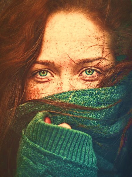 ти стіна? я в тобі пробиваю вікно.ти вікно? я твої розбиваю шибити кришталь а не скло? а мені все ...