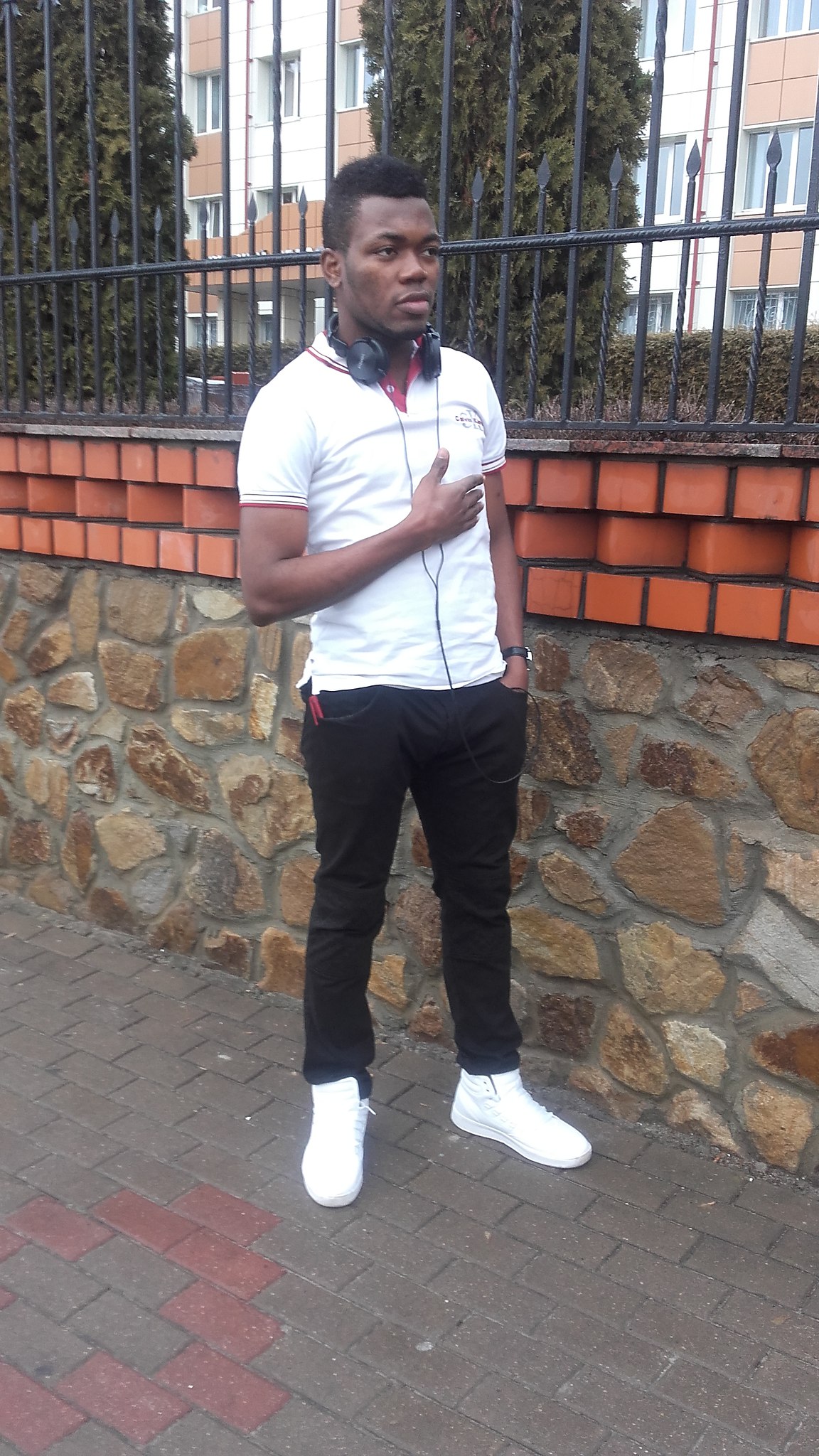 Victor Ejike - 9  2016  18:55