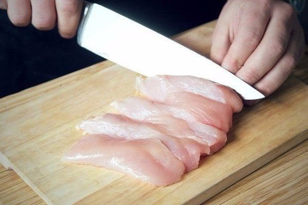 Курица в майонезном соусе.Ингредиенты:Филе куриное — 600 гМайонез — 350 гМасло растительное — 150 ... - 2