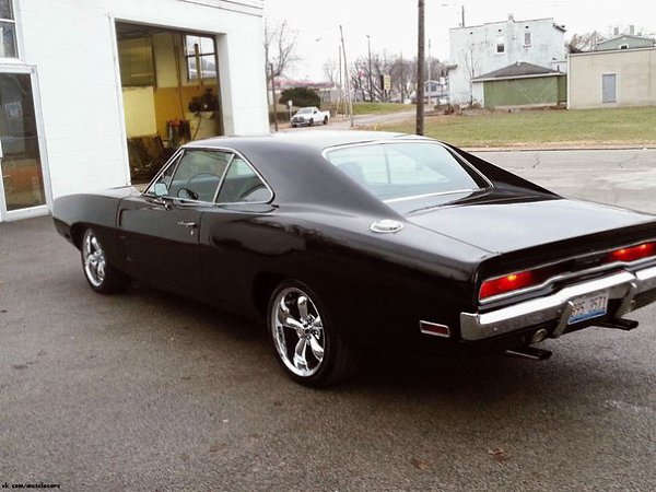 Dodge Charger (1970) - 3