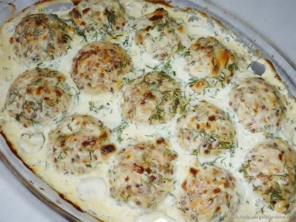 Легкие тефтели с начинкой и вкусным соусом.Ингредиенты:- Грудка куриная (индейки) - 900гр.- ...
