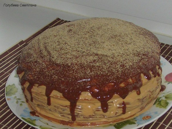 Торт "Мишутка" Тесто: 1 банка сгущёнки-350 гр. 300 гр. сметаны, 1 ч.л. соды, 3 яйца, 2 ...