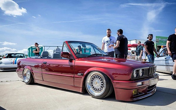 BMW E30