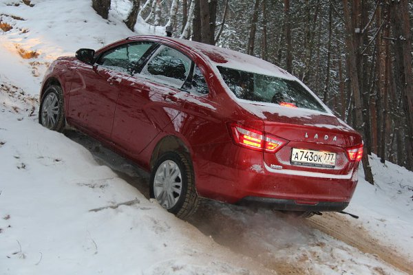 Lada Xray  Lada Vesta.http://xraycars.ru/lada-xray-protiv-lada-vesta/ - 5