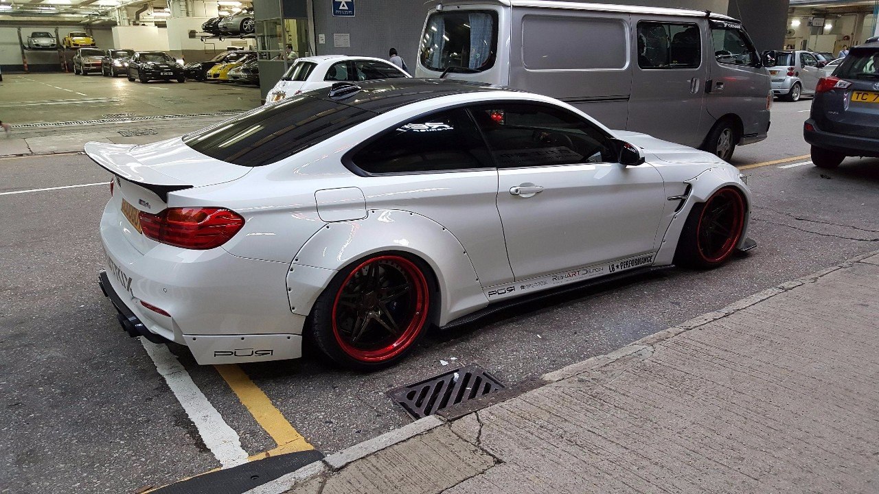 BMW M4 Liberty Walk - 4