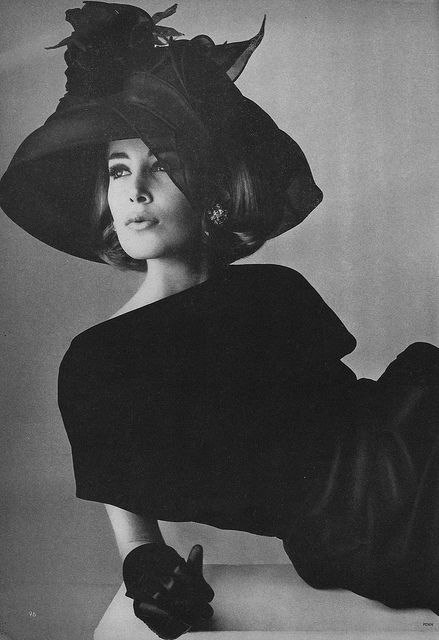 Vogue 1964