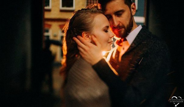 Задумайтесь! Я больше не хочу с тобой ругаться. Мне надоело отношенья выяснять. Давай попробуем в ...