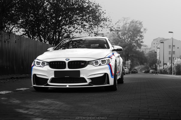 41 BMW M4 F82 M-Performance