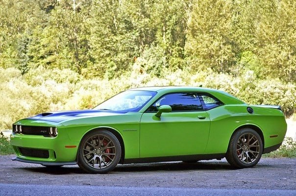 Dodge Challenger SRT Hellcat - 4