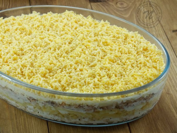 Австрийский салат.Накануне праздников хозяюшки отыскивают свои кулинарные книги и вспоминают старые ...
