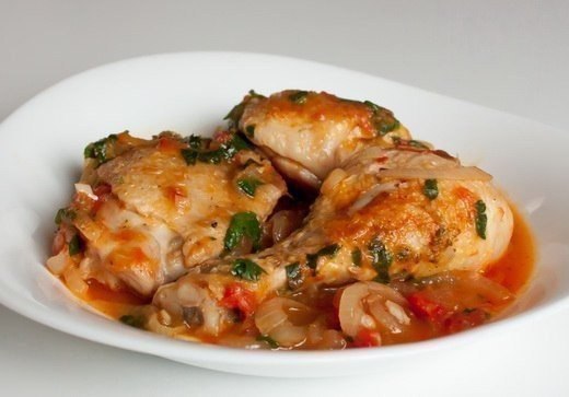 Чахохбили из курицы.Хочу показать, как я готовлю чахохбили из курицы. И этот мой рецепт является ...
