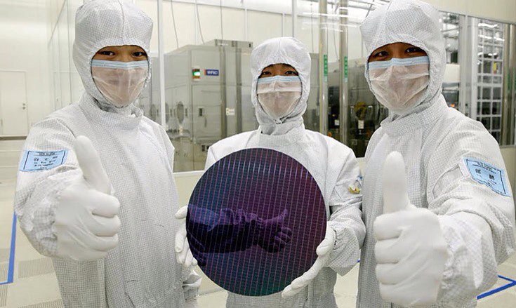 В будущем году Samsung Electronics начнет 14-нанометровой продукции по заказам AMD.Со ссылкой на ...