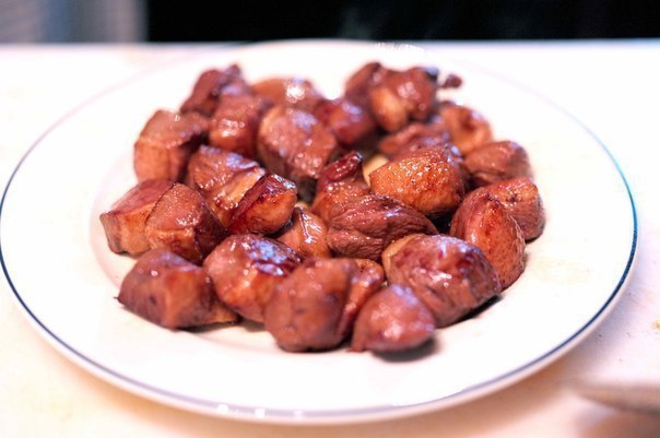 Утка в соевом соусе. Вам потребуется: 2 утиных грудки (это около 700 г веса) Для маринада: 4 ст.л. ... - 6