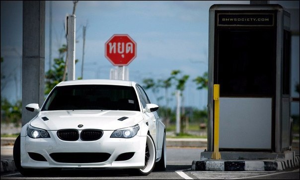 BMW M5 E60