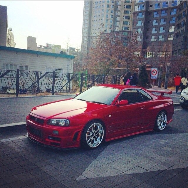 Nissan Skyline GT-R R34