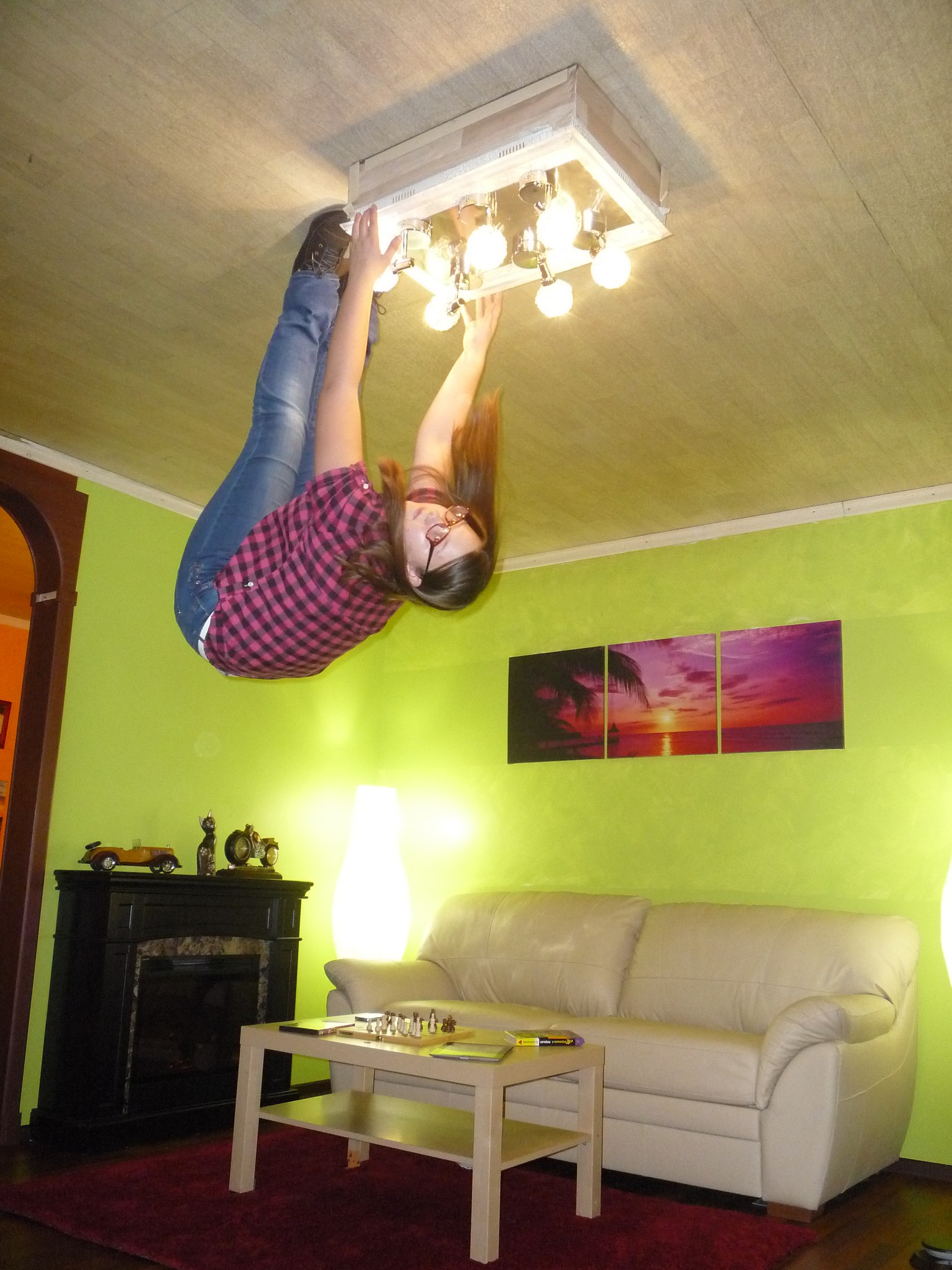 ������� - 12 ������ 2015 � 02:00