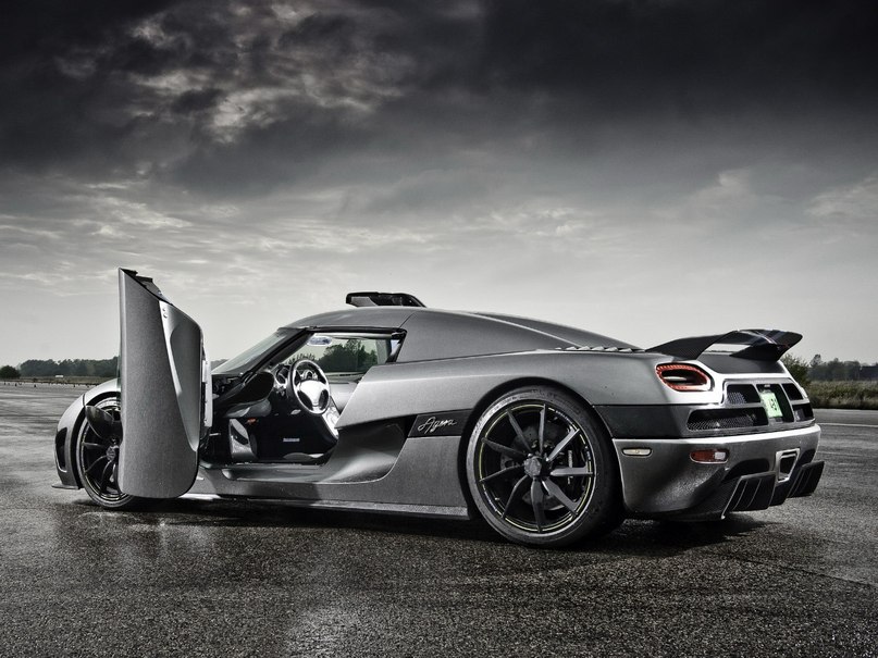 2010 Koenigsegg Agera. : 2010-2014: supercar : 2-  : ... - 2