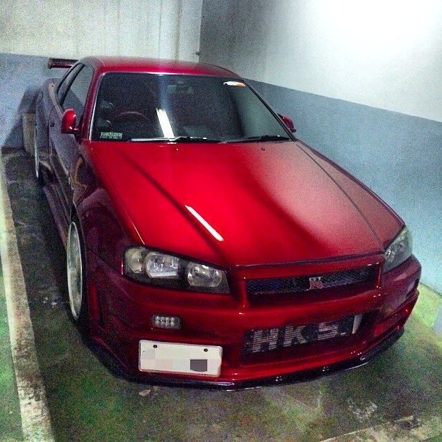 Nissan Skyline GT-R R34 - 2