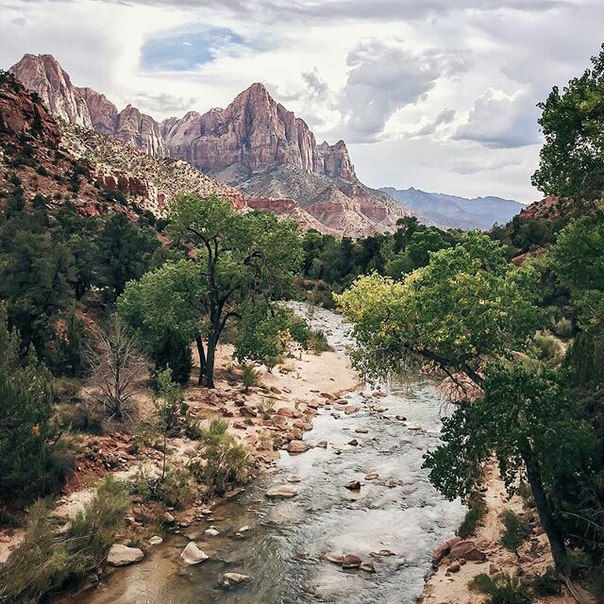 Zion National Park, Utah, USA.Yosemite National Park, California, USA