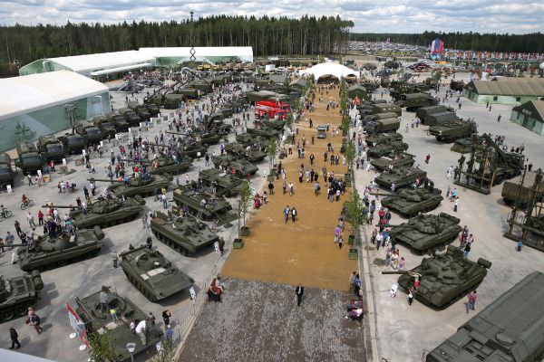 Какую технику получит российская армия в 2016 году.До конца 2016 года Вооруженные силы России ...