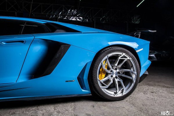 Lamborghini Aventador. - 6