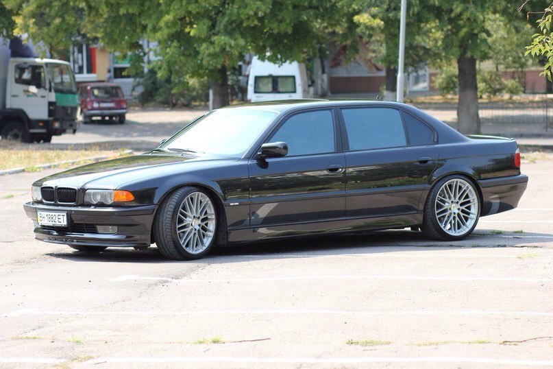 BMW 7 Series E38