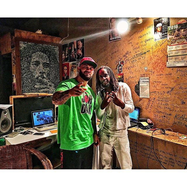 Не могу не работать на отдыхе!:))) Доделываю новый альбом ! #studiotime #jamaica #geegun #newalbum ...