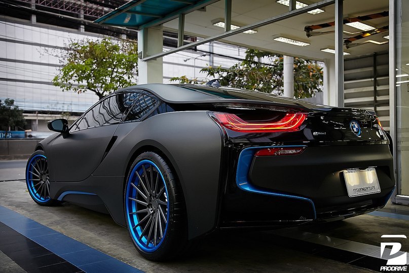 BMW i8 on ADV1 - 7