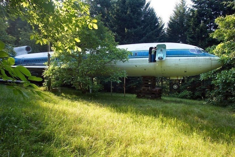           Boeing 727  ...
