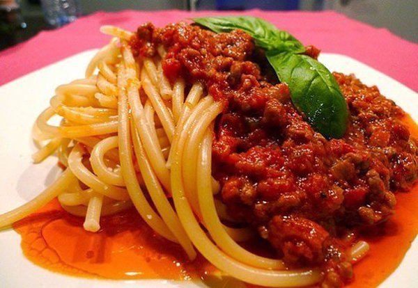 ТОП-6 ВКУСНЕЙШИХ РЕЦЕПТОВ ПАСТЫ ДЛЯ ВАШЕГО СТОЛА.1) ПАСТА С ТОМАТНЫМ СОУСОМИНГРЕДИЕНТЫ: паста - 250 ... - 4